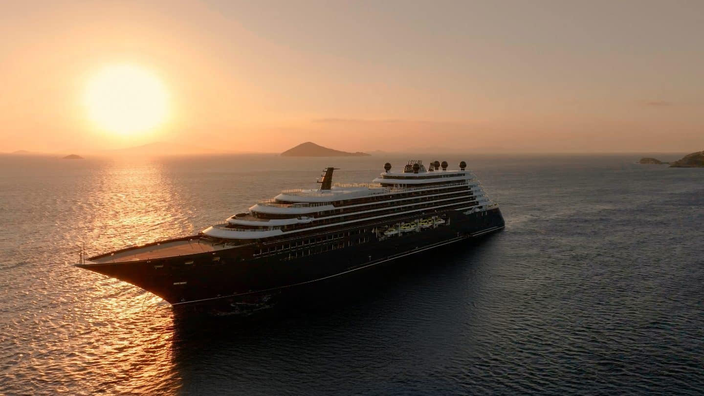 Ritz-Carlton Yacht Collection Luminara at sunset